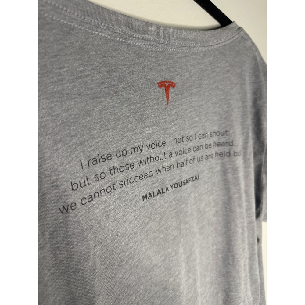 Tesla Women in Tesla Gray V-Neck Short Sleeve T-Shirt - Picture 6 of 6